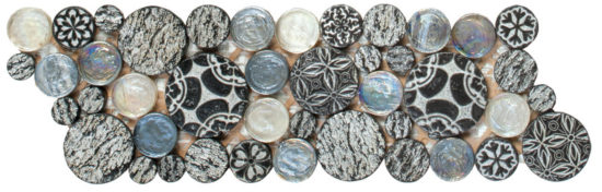 Black Penny Round Décor / Glass Interlocking Border | Quality Carpet Inc.