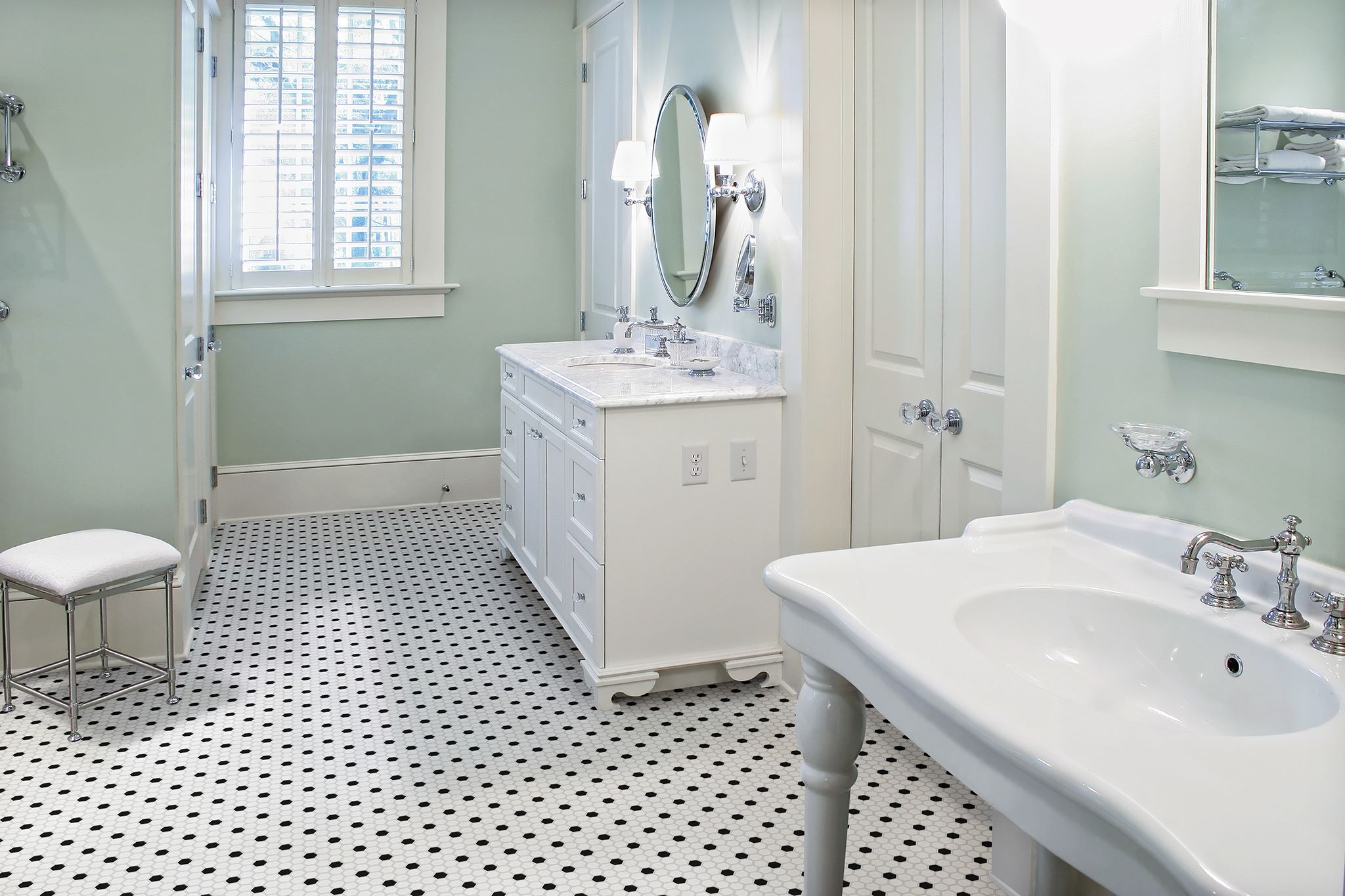 TRADITIONS_4_G | Quality Carpet Inc.